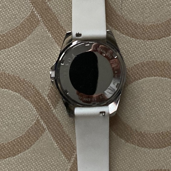 🌸 Fossil Women’s Crystal Bezel Watch – White Silicone Strap – New Battery – Box - Picture 6 of 11